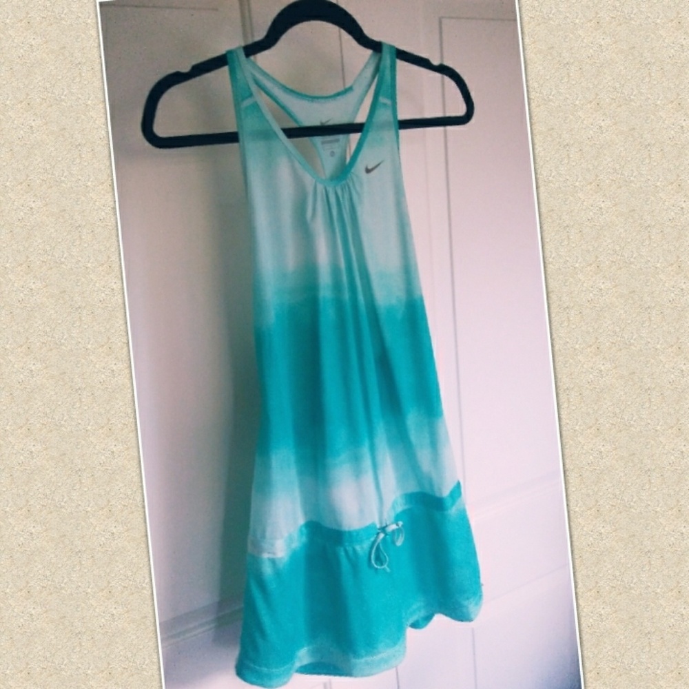 🌼Nike Dress🌼